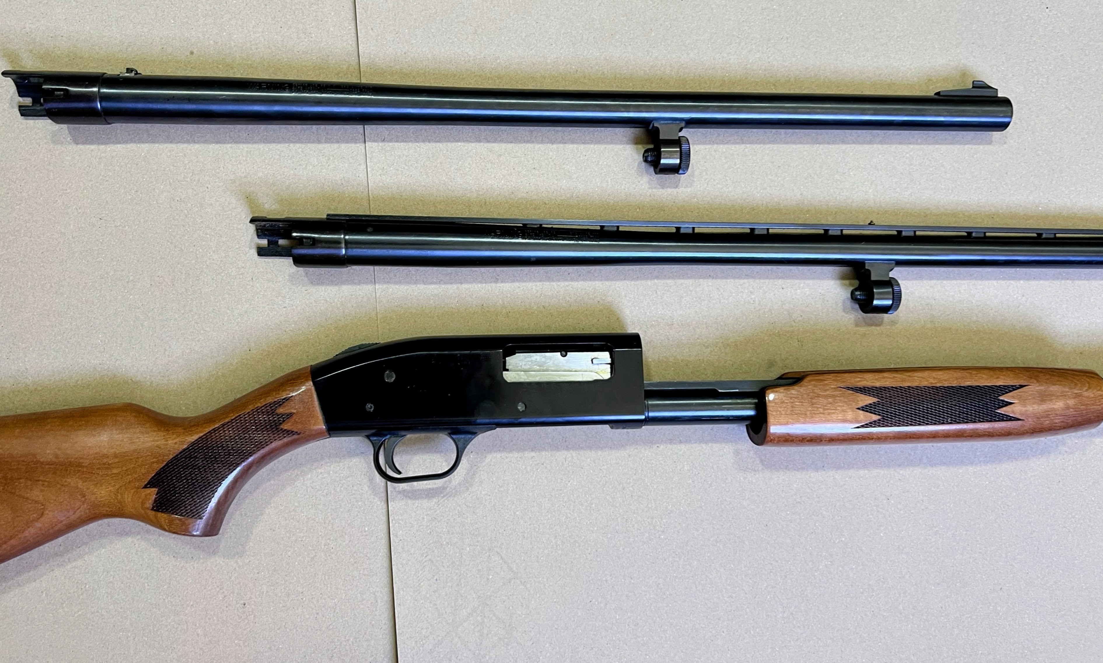 Escopeta Mossberg 500A 12/70